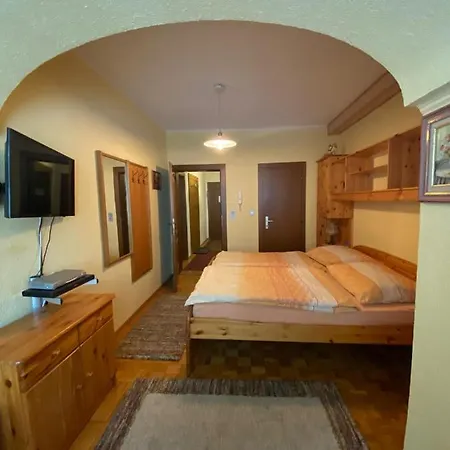 An Der Therme Apartmán